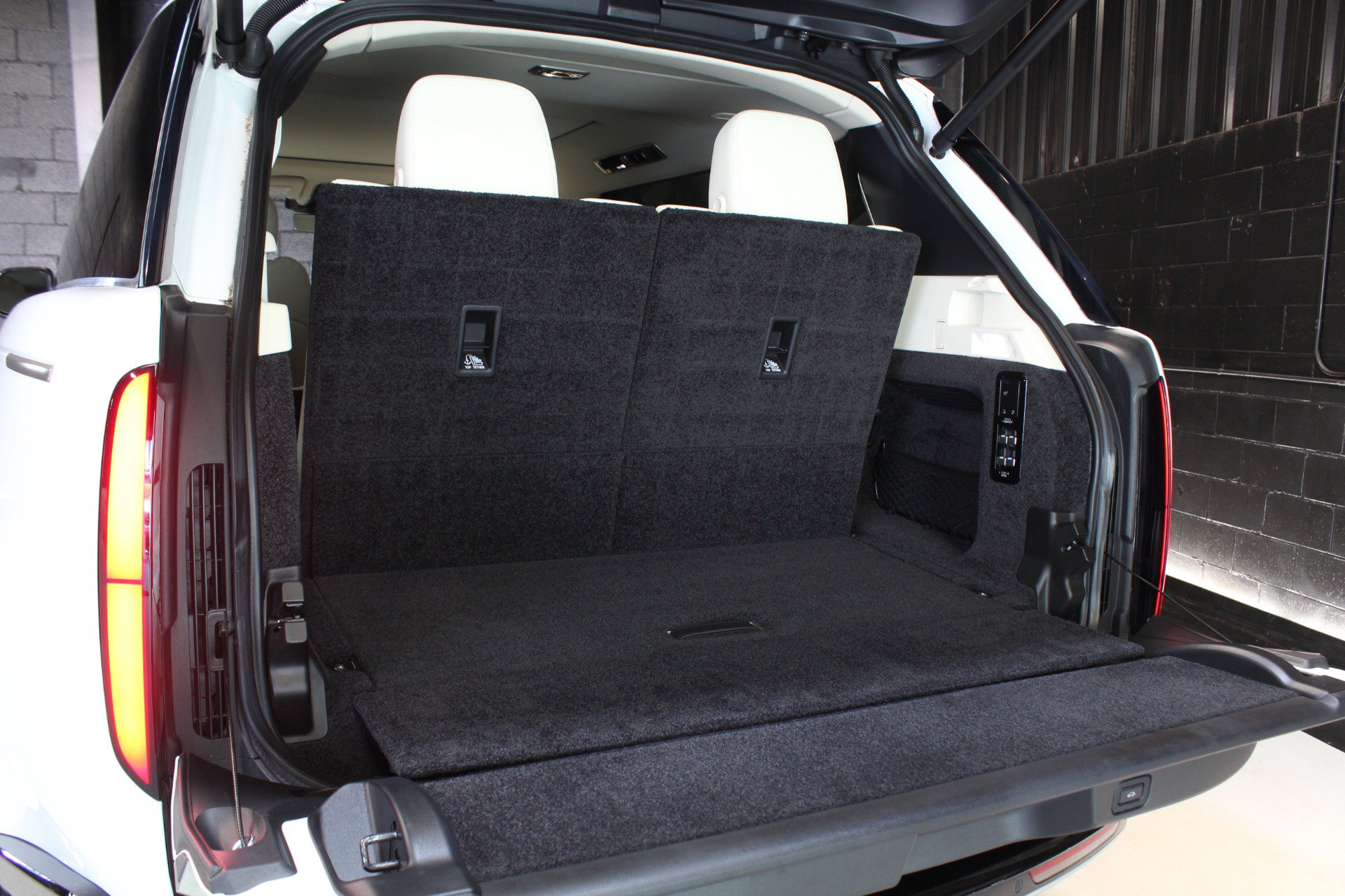 Used 2023 Land Rover Range Rover Long Wheelbase SE AWD/4WD image 70