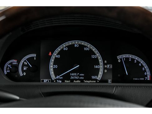 Used 2010 Mercedes-Benz CL 550 4MATIC image 15