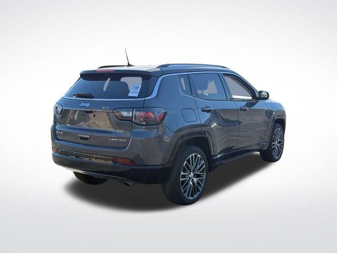 Used 2022 Jeep Compass Limited w/ Elite Group image 5