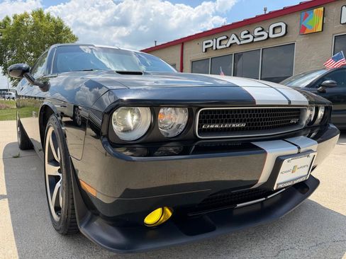 Used 2014 Dodge Challenger SRT8 RWD image 20