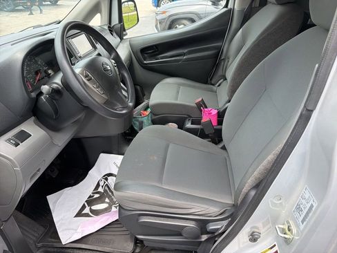 Used 2020 Nissan NV200 S w/ Back Door Glass Package FWD image 9