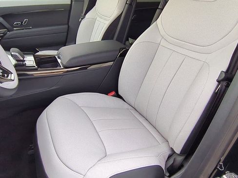 New 2025 Land Rover Range Rover Sport Dynamic SE image 13