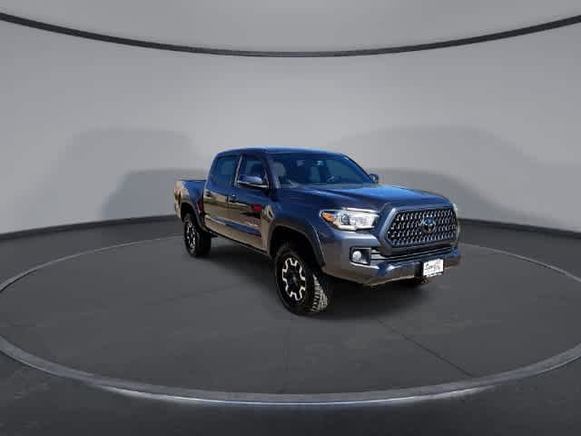 Used 2019 Toyota Tacoma TRD Off-Road w/ Technology Package AWD/4WD image 2