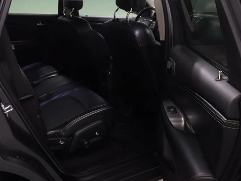 Used 2020 Dodge Journey Crossroad FWD image 17