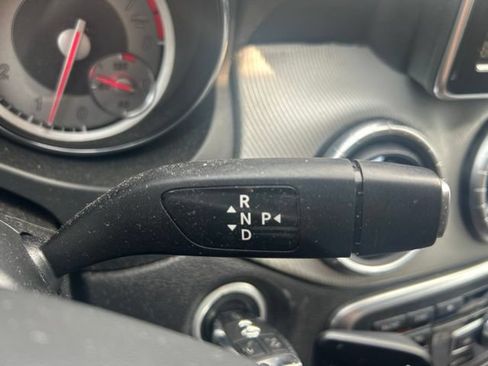 Used 2014 Mercedes-Benz CLA 250 image 36