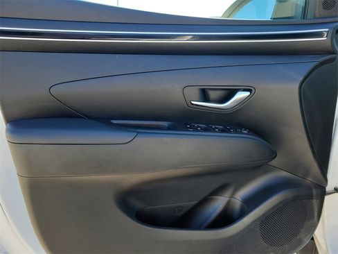 Used 2023 Hyundai Santa Cruz SE image 13