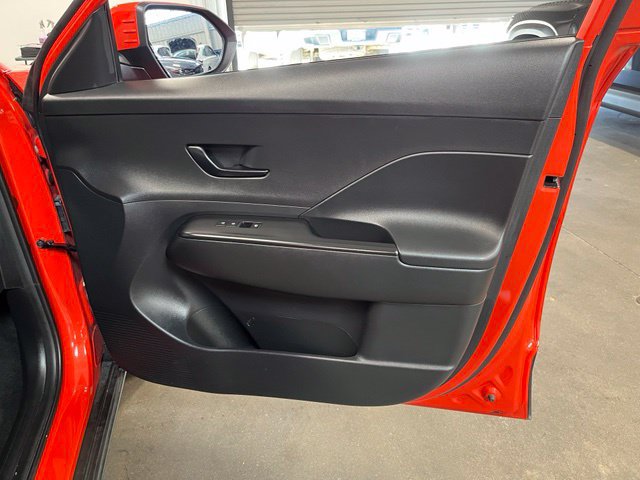 Used 2024 Hyundai Kona SE FWD image 13