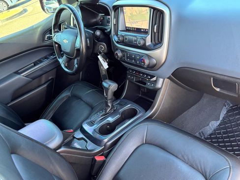 Used 2020 Chevrolet Colorado Z71 image 11