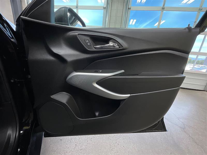 Used 2024 Chevrolet Trax LS FWD image 25