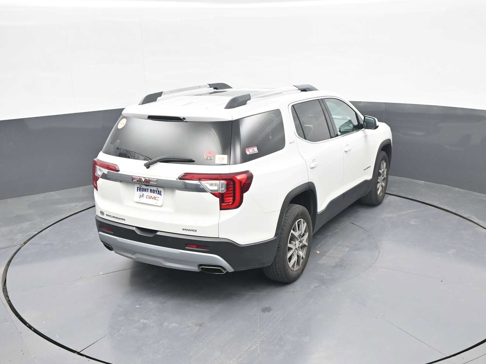 Used 2021 GMC Acadia SLT w/ LPO, Floor Liner Package AWD/4WD image 39