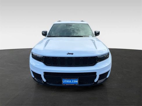 Used 2024 Jeep Grand Cherokee L Laredo image 6