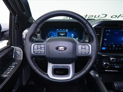 Used 2025 Ford F150 Lariat image 28