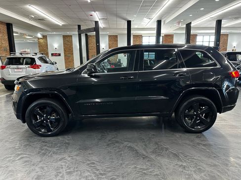 Used 2015 Jeep Grand Cherokee Altitude AWD/4WD image 8