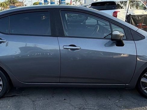 Used 2021 Nissan Versa SV FWD image 5