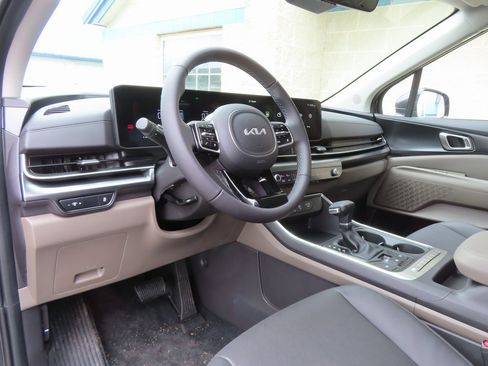 New 2026 Kia Carnival image 19
