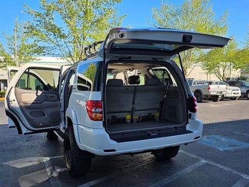Used 2001 Toyota Sequoia Limited image 27