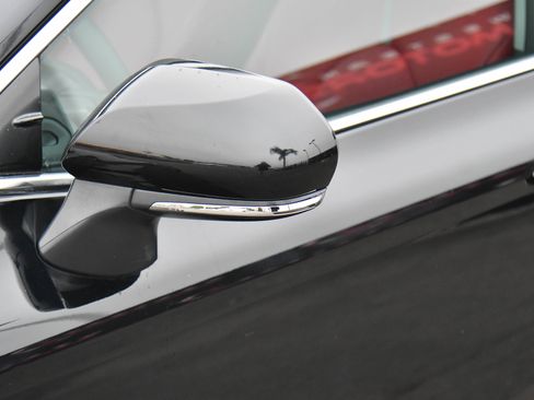 Used 2019 Toyota Camry XSE image 13