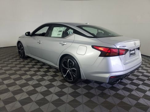 New 2025 Nissan Altima 2.5 SR w/ SR Premium Package image 6