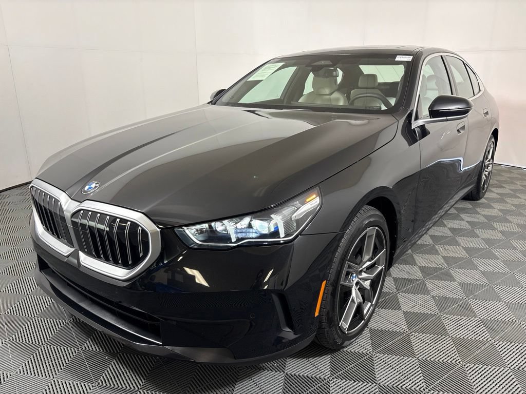 Certified 2026 BMW 530i RWD image 2