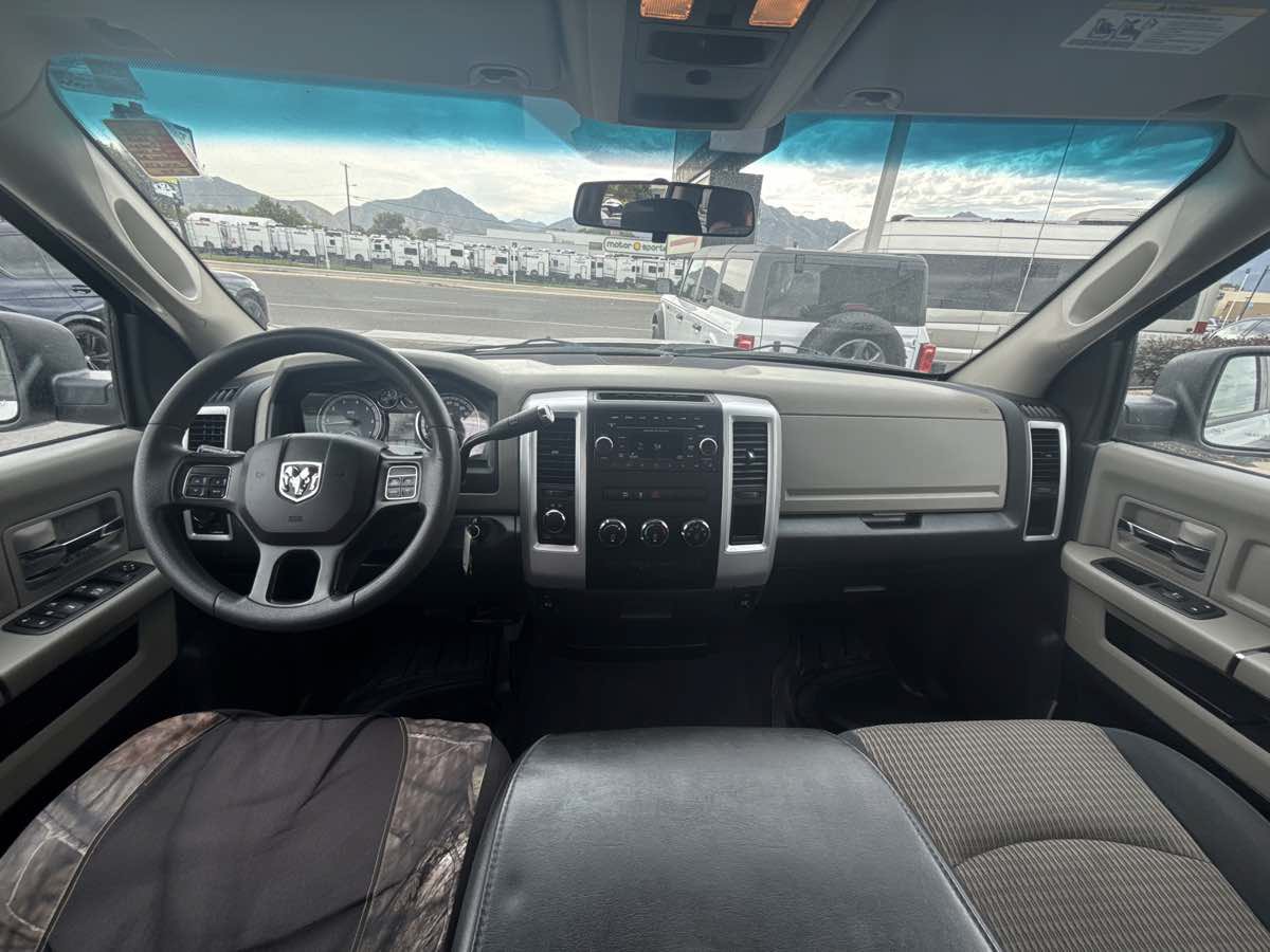 Used 2012 RAM 1500 Classic SLT AWD/4WD image 16