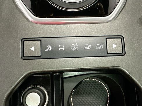 Used 2018 Land Rover Range Rover Evoque HSE Dynamic AWD/4WD image 39