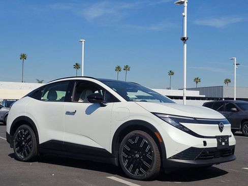 New 2026 Nissan Leaf Platinum+ w/ Cargo Package (Platinum+) image 22