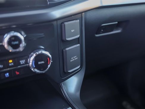 Used 2025 Ford F150 Lariat w/ Equipment Group 502A High image 24