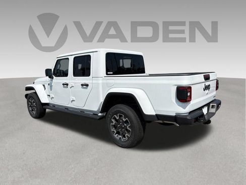 New 2026 Jeep Gladiator Sport AWD/4WD image 22