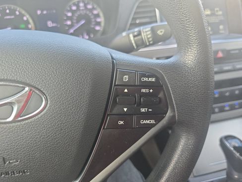 Used 2016 Hyundai Sonata SE FWD image 19