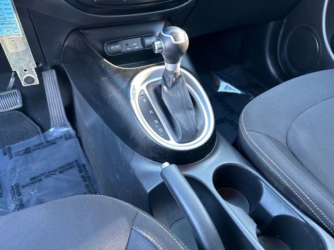 Used 2017 Kia Soul image 16