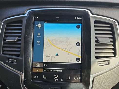 Used 2022 Volvo XC90 T6 Momentum w/ Climate Package image 23