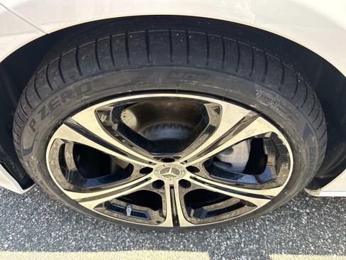 Used 2023 Mercedes-Benz C 300 Sedan image 11