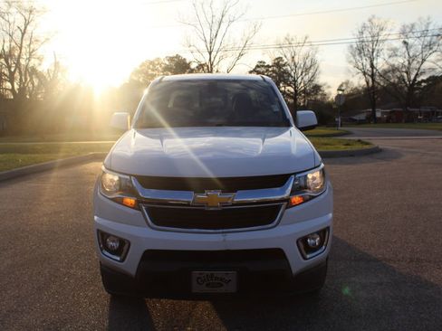 Used 2020 Chevrolet Colorado LT w/ LT Convenience Package image 9