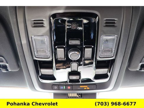 New 2026 Chevrolet Suburban High Country AWD/4WD image 18