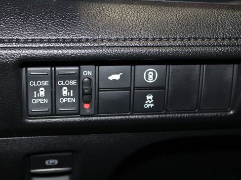 Certified 2024 Honda Odyssey Sport image 10