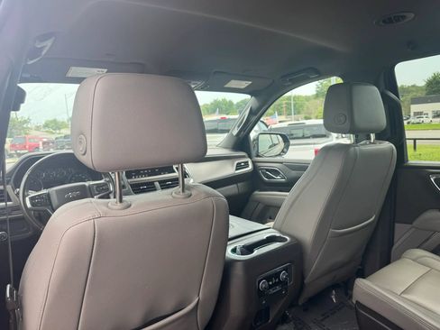 Used 2021 Chevrolet Tahoe Z71 AWD/4WD image 10