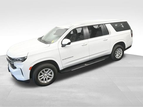 Used 2023 Chevrolet Suburban LT image 48