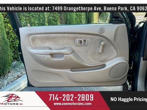 Used 2004 Toyota Tacoma 2WD Regular Cab w/ Enhancement Pkg image 33