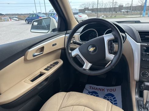 Used 2010 Chevrolet Traverse LTZ image 16