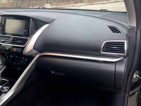 Used 2018 Mitsubishi Eclipse Cross ES image 16