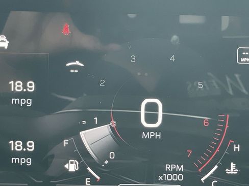 New 2026 GMC Canyon Elevation w/ Convenience Package image 18