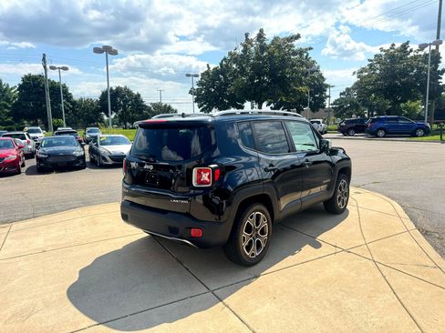 Used 2016 Jeep Renegade Limited image 5