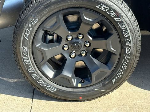New 2026 RAM 1500 Express AWD/4WD image 9