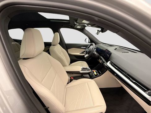 Certified 2025 BMW X1 xDrive28i w/ Premium Package image 18