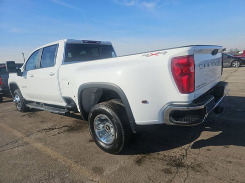 Used 2022 Chevrolet Silverado 3500 LT w/ Convenience Package image 4