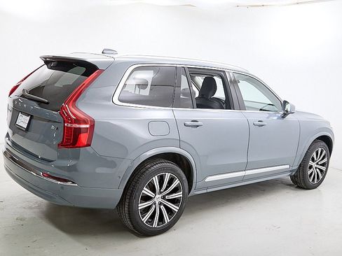 Used 2023 Volvo XC90 B5 Plus image 10