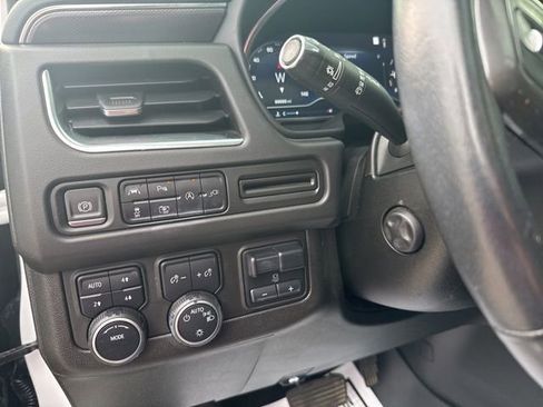 Used 2022 Chevrolet Tahoe RST w/ Luxury Package image 30