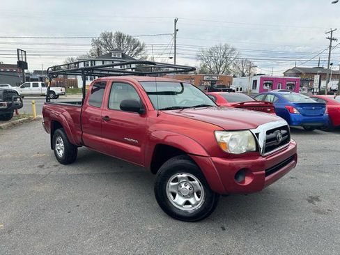 Used 2006 Toyota Tacoma Access Cab 4WD image 2