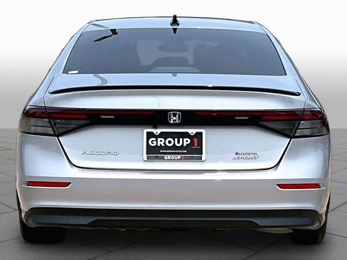 Used 2024 Honda Accord Sport image 5
