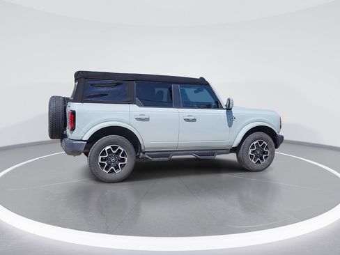 Used 2023 Ford Bronco Outer Banks image 8